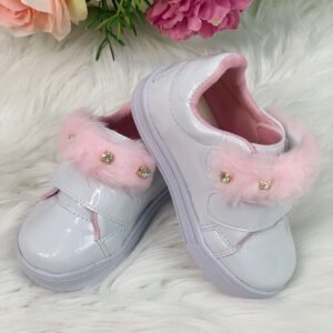 Tênis Branco Verniz Com Pelúcia e Strass Meninas