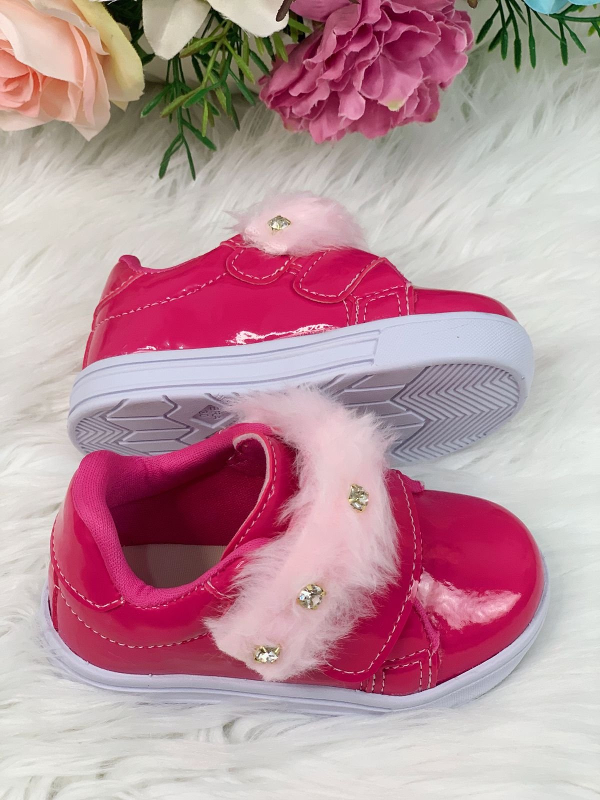 Tênis Pink Verniz Com Pelúcia e Strass Meninas - Imagem 2