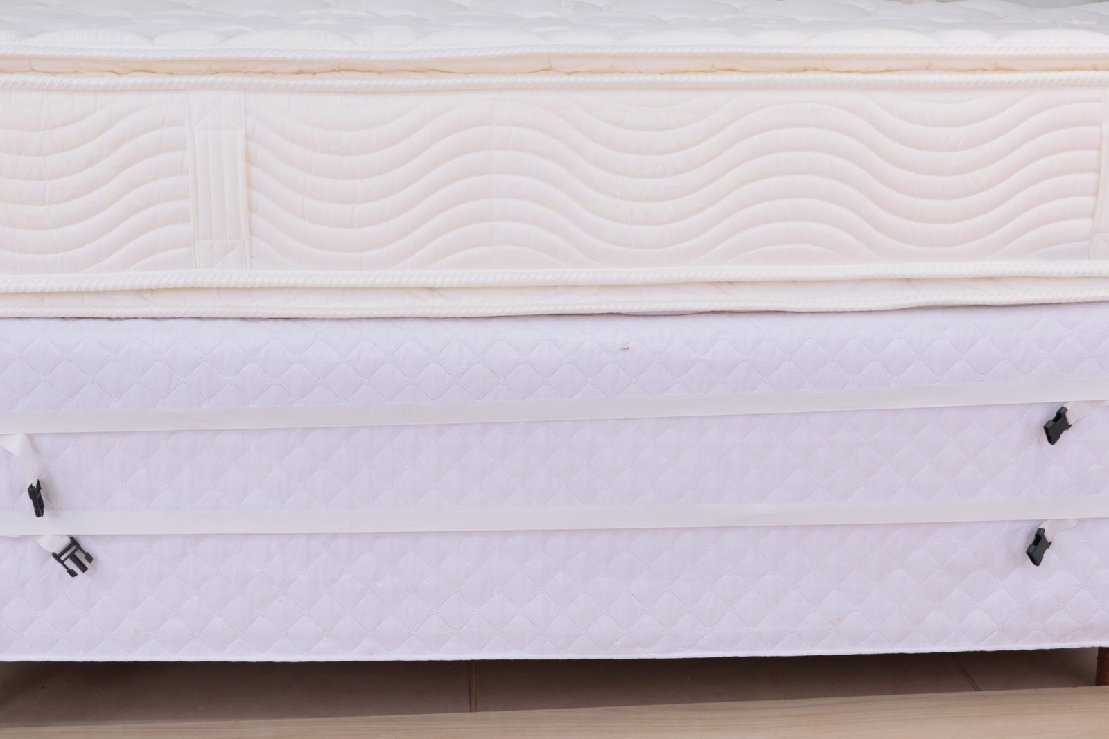 Saia para cama Box Colchobox Ajustavel Riollen Elasticada Solteiro Casal Queen Preta - Imagem 3