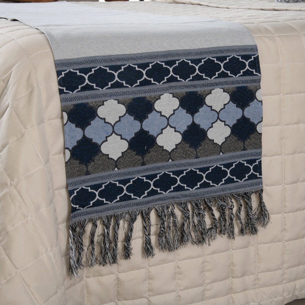 Kit Peseira de Cama Grécia 5 Peças Queen 60% Algodão / 40% Poliéster Jacquard com Franja Acompanha Almofadas Cheias - Imagem 2