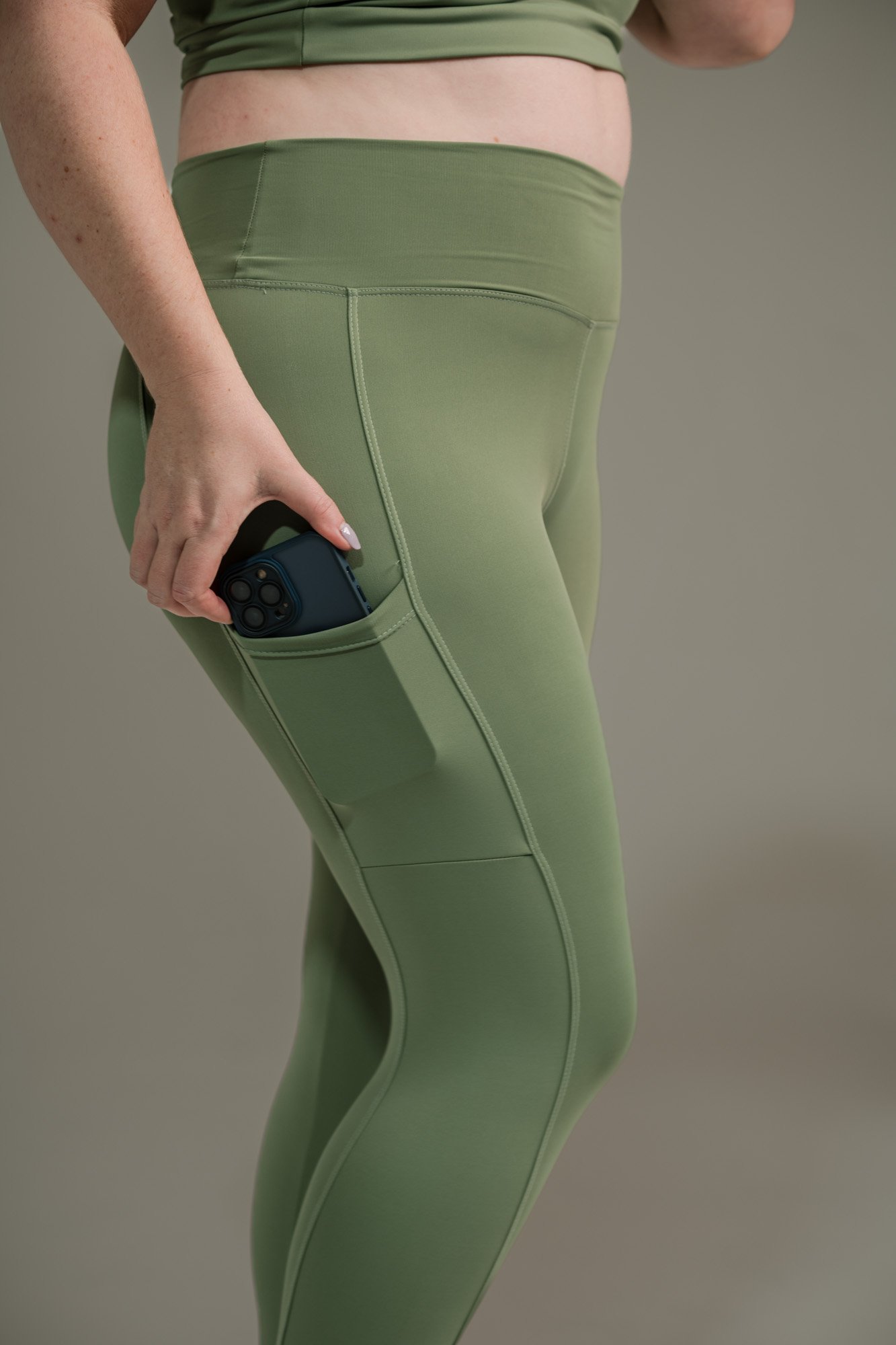 Calça Legging Feminina Básica Aerobic - Imagem 24