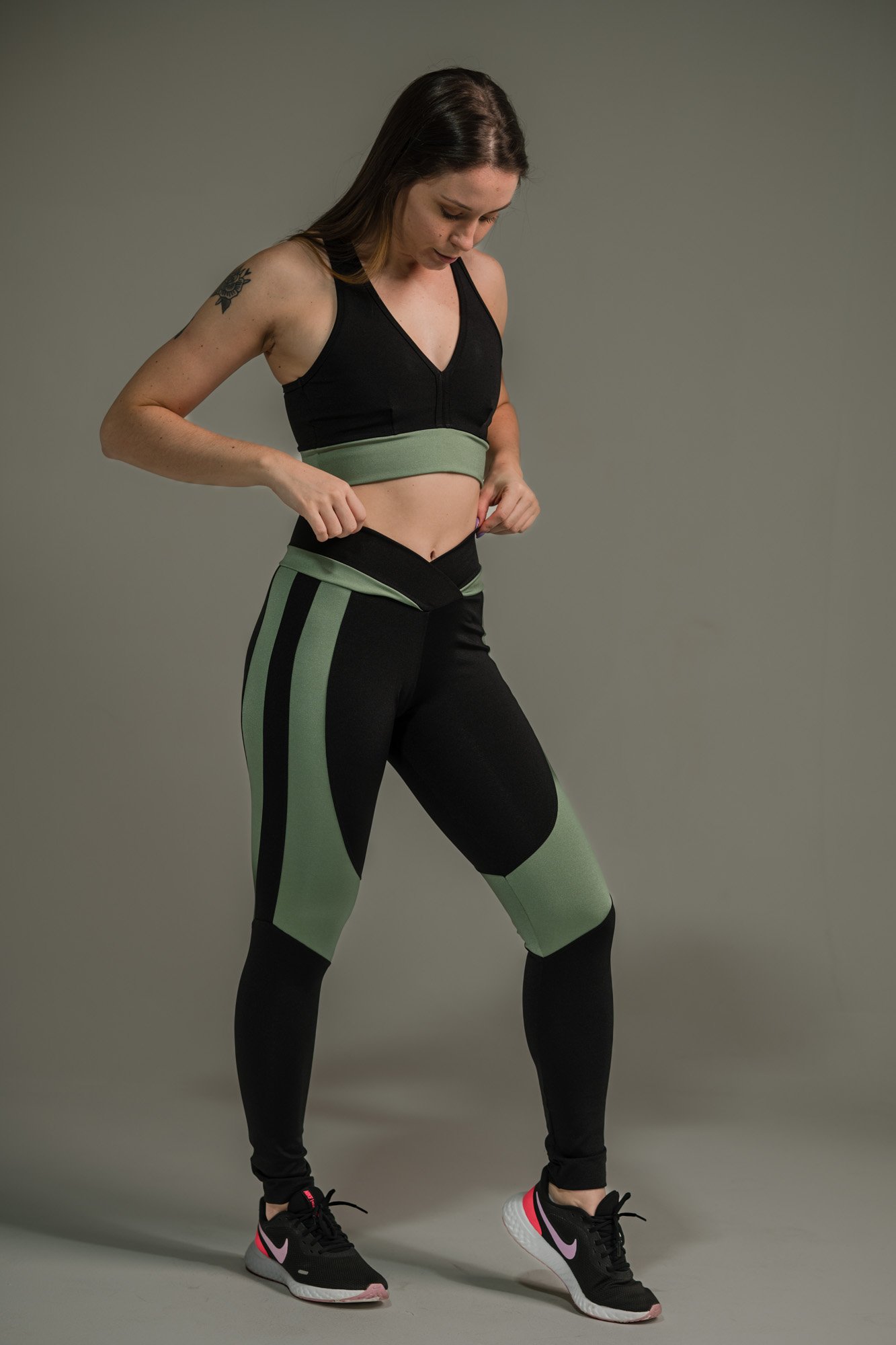 Calça Legging Feminina com Listras nas Coxas - Imagem 2