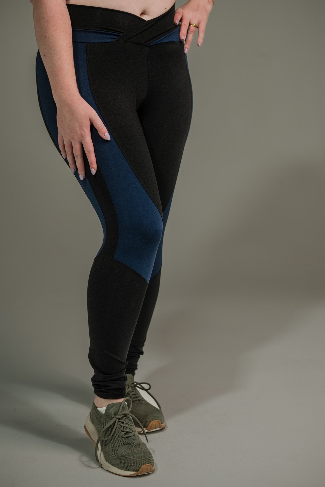 Calça Legging Feminina com Listras nas Coxas - Imagem 11