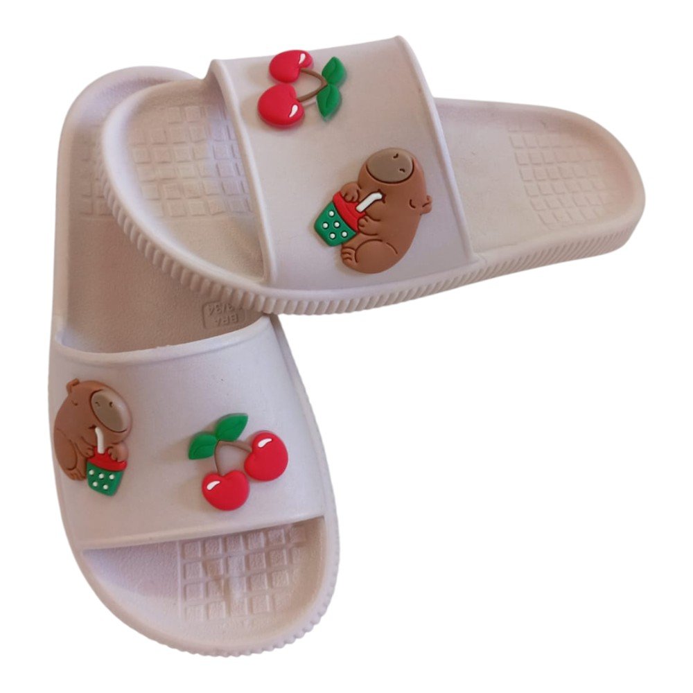 Chinelo Slide Capivara Cereja Infantil Confortável - Imagem 2