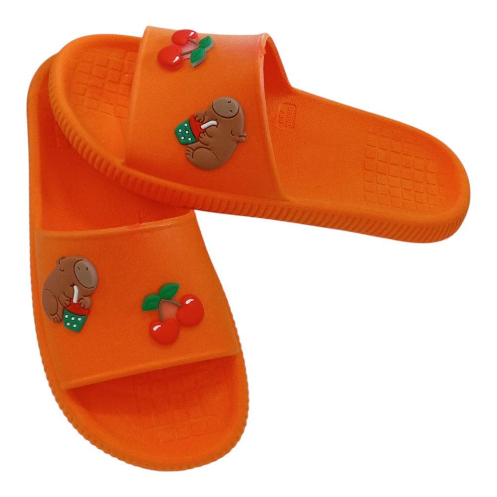 Chinelo Slide Capivara Cereja Infantil Confortável - Imagem 3